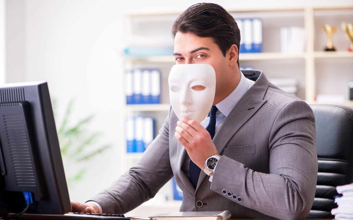 Energia-rinnovabile-miracoli-o-illusioni-il-caso-e5e-energia-spa